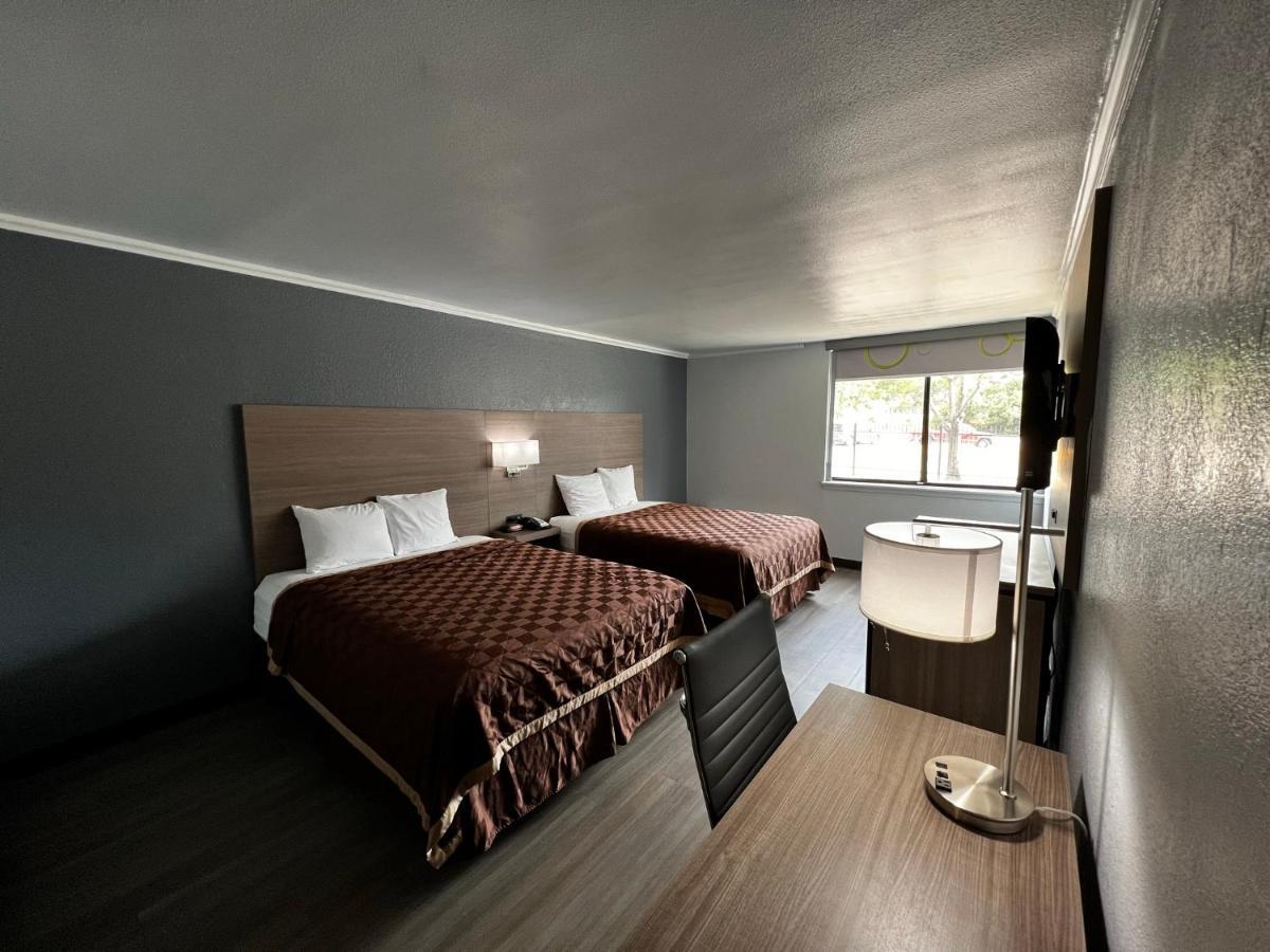Super 8 By Wyndham Fort Worth Entertainment District Exteriér fotografie